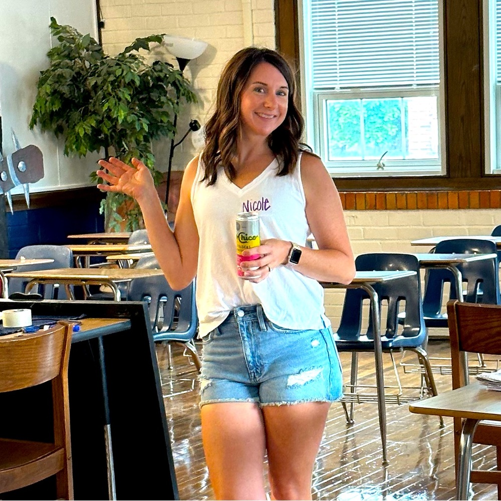 Meet your Posher, Nicole